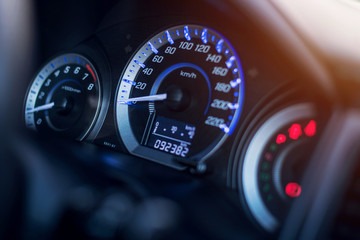 Carro com hodômetro adulterado pode ser vendido?